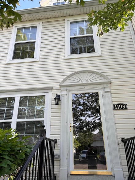 1193 Hollytree Ln Unit 1193, Westerville, OH 43081