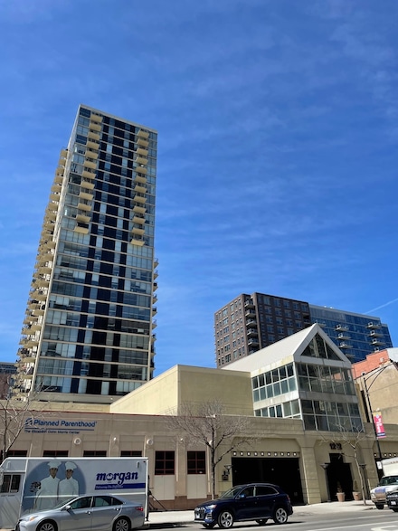 1212 N Lasalle St Unit 1003, Chicago, IL 60610