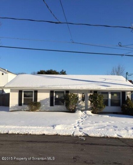 470 Bodnick St, Peckville, PA 18452