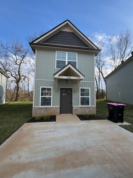 346 Honeycomb Ct, Clarksville, TN 37040