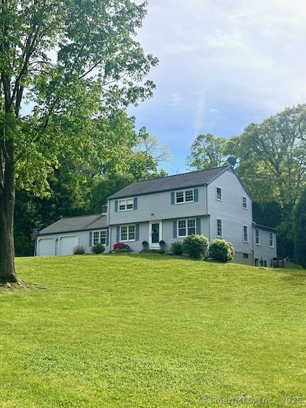 13 Charter Oak Dr, East Lyme, CT 06333
