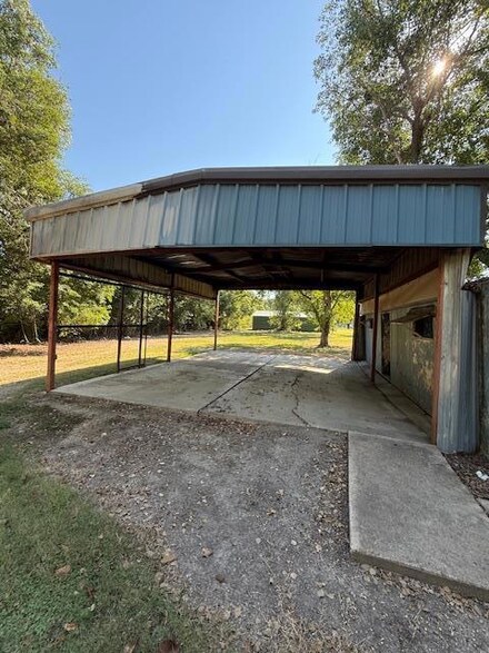 1200 Moose Lodge Rd, Vidalia, LA 71373