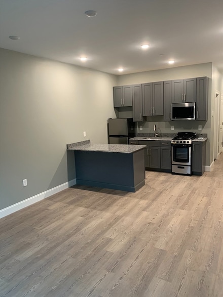 14 Yeamans St Unit 307, Revere, MA 02151