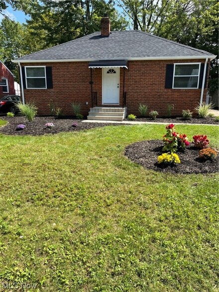 4067 W 226th St, Cleveland, OH 44126