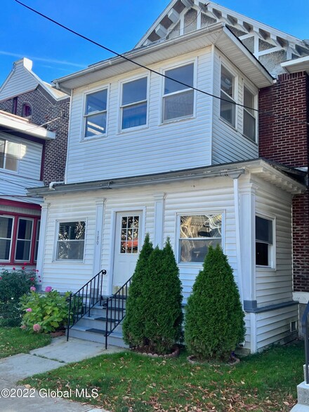 180 Delaware Ave, Albany, NY 12209