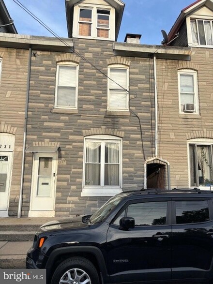 1729 Thorn St, Reading, PA 19601