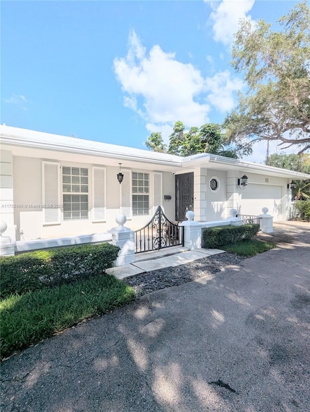5920 Maynada St, Coral Gables, FL 33146