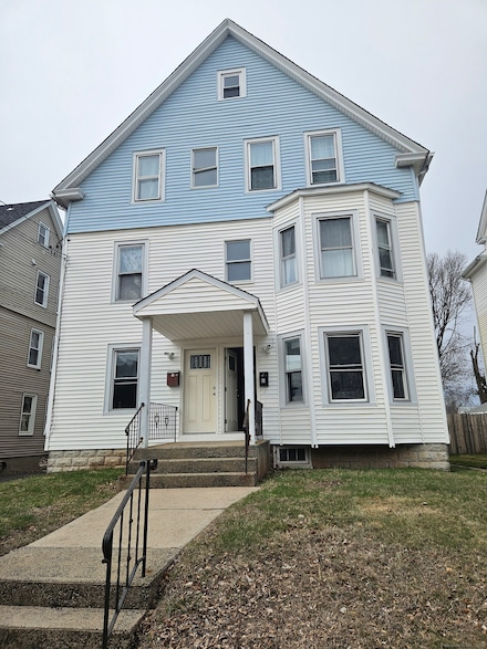 68 Roberts St, New Britain, CT 06051