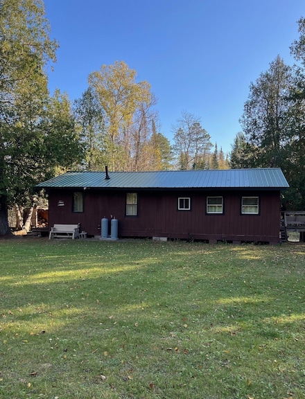 46020 Third River Dr, Deer River, MN 56636