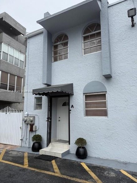 1025 W 77th St Unit A, Hialeah, FL 33014