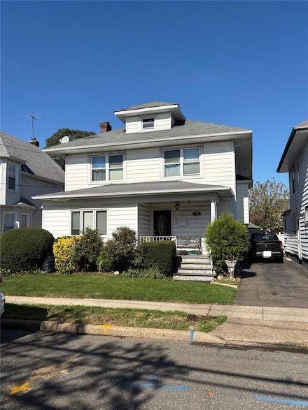 176 Garfield Ave, Mineola, NY 11501