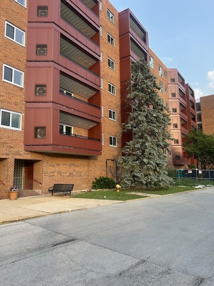 200 Park Ave Unit 634, Calumet City, IL 60409