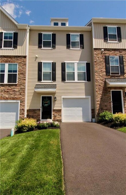 7519 Clayton Ave, Coopersburg, PA 18036