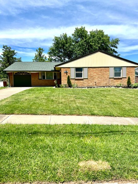 5438 Lariat Dr, Cincinnati, OH 45238