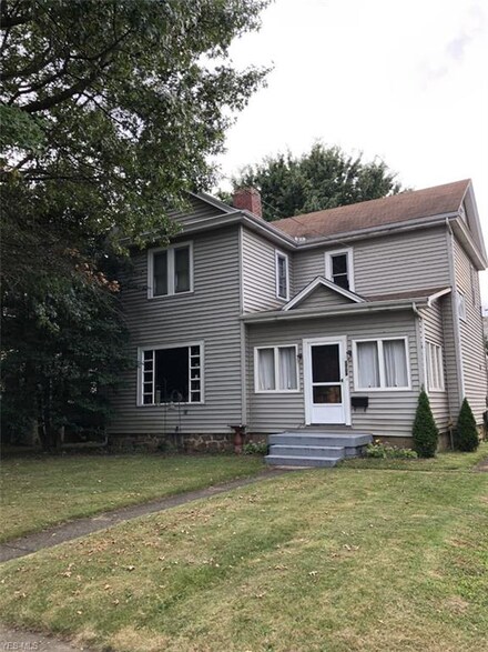 1709 Main St, Wellsburg, WV 26070