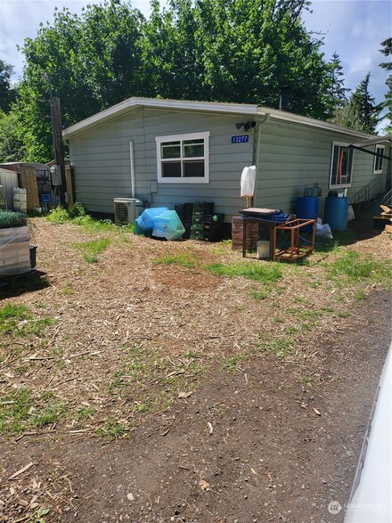 13277 Lakeview Ave NW, Poulsbo, WA 98370