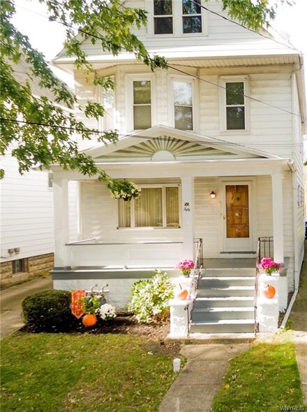 50 Benzinger St, Buffalo, NY 14206