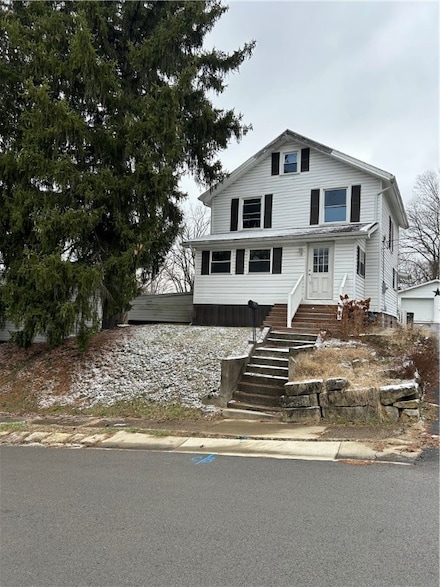 324 Harding St, New Castle, PA 16101