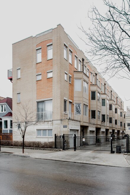 3262 W Armitage Ave Unit 2, Chicago, IL 60647