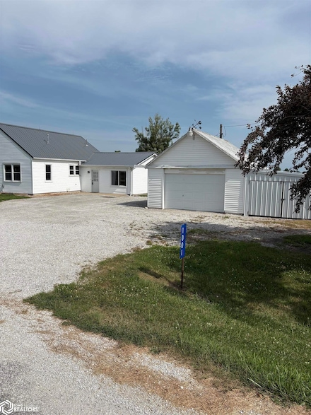 1001 E Co Road 2000, Nauvoo, IL 62354