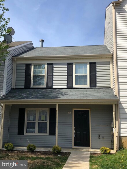 28 Oakside Ln, Indian Head, MD 20640