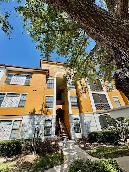8351 38th Street Cir E Unit 302, Sarasota, FL 34243