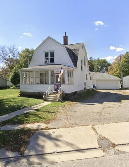 528 N Broadway St, Spring Valley, MN 55975