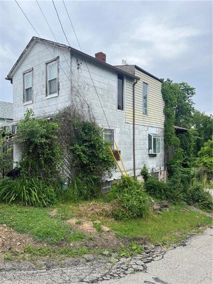 2529 Mercantile St, McKeesport, PA 15132