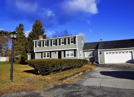 7 Kings Landing Way, Hanson, MA 02341