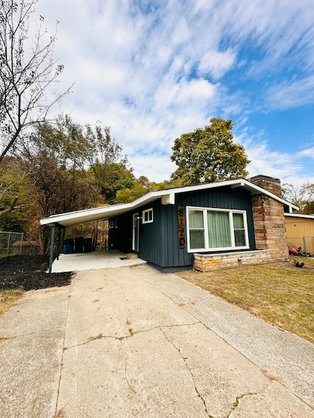 8120 Lakewood Ave, Gary, IN 46403