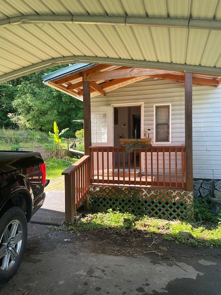 50 Bowman Ln, Rock Spring, GA 30739