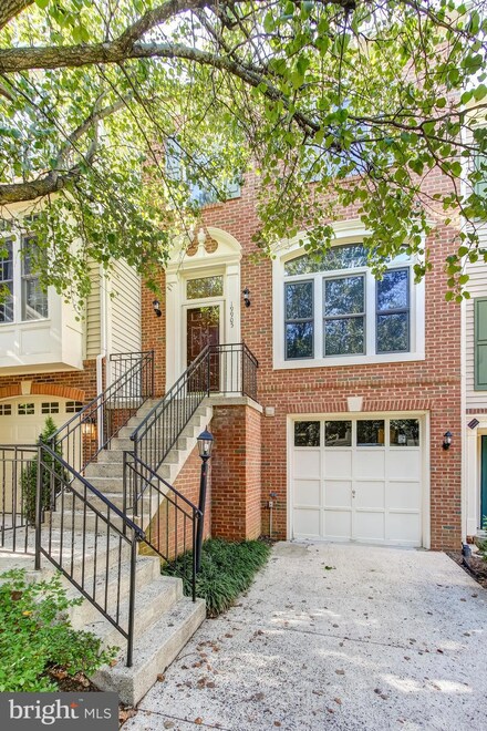 19905 Upland Terrace, Ashburn, VA 20147