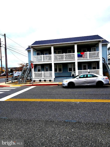 110 10th St, Ocean City, MD 21842