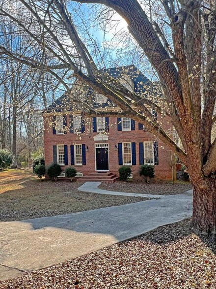 611 Timberleaf Ct, Columbia, SC 29212