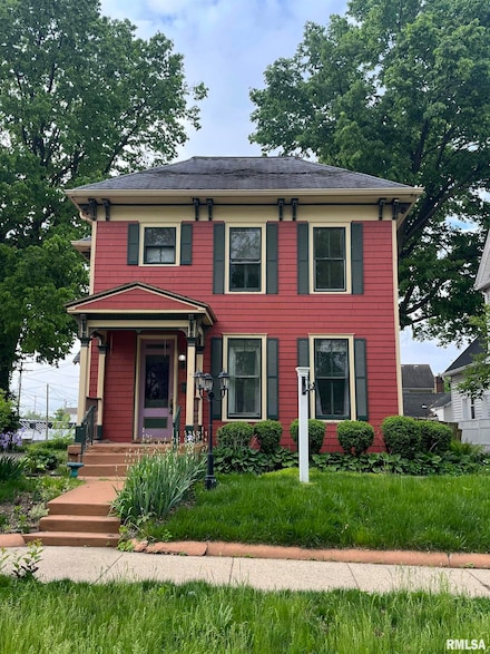 810 E Edwards St, Springfield, IL 62703