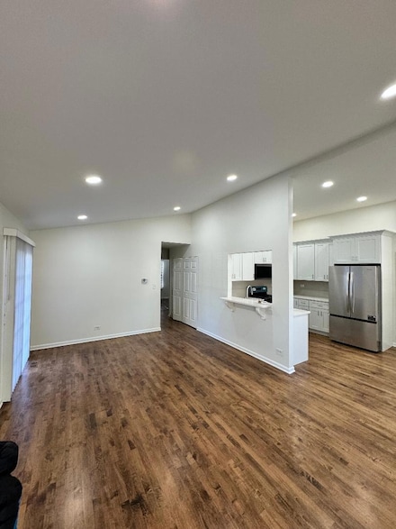 1944 Navarone Dr, Naperville, IL 60565