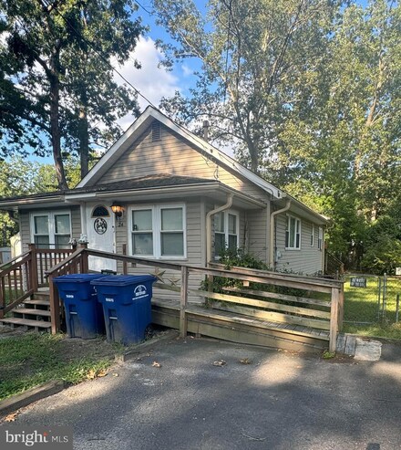 24 Hydrangea St, Browns Mills, NJ 08015