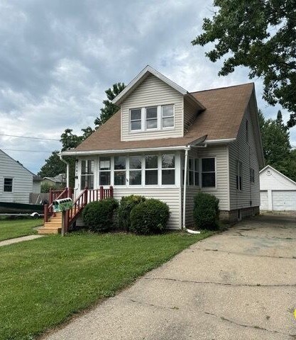 1407 5th Ave, Sterling, IL 61081