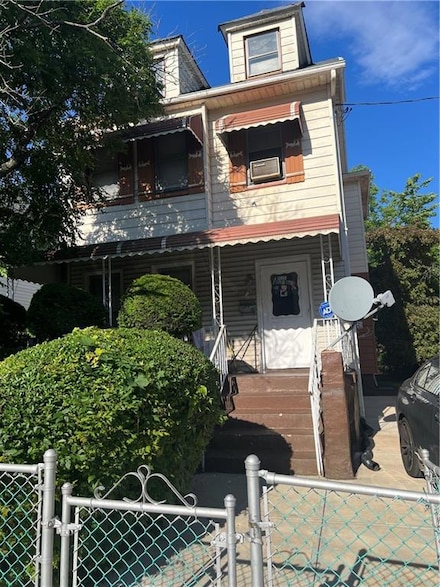 2233 E 16th St, Brooklyn, NY 11229