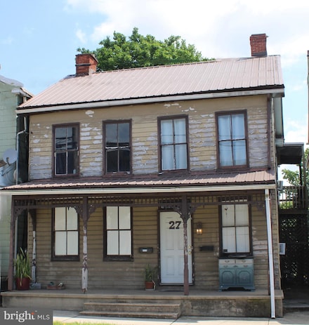 27 N Main St, Dover, PA 17315
