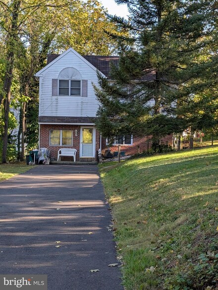 6405 Fulton Ave, Bensalem, PA 19020