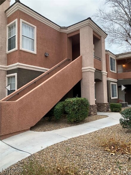 7705 Himalayas Ave Unit 102, Las Vegas, NV 89128