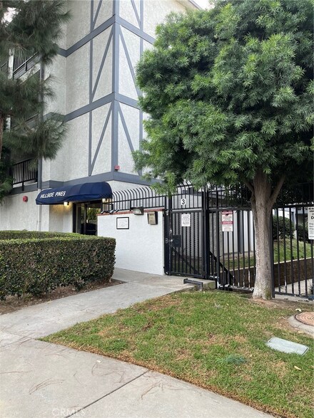 2599 Walnut Ave Unit 233, Signal Hill, CA 90755
