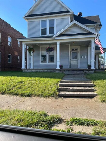 310 W 12th St, Connersville, IN 47331