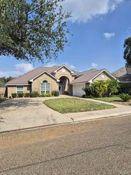 2605 Ponderosa Dr, Mission, TX 78572