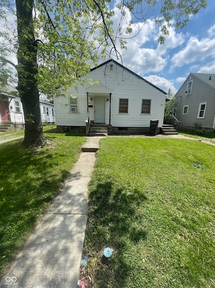 2037 Glenridge Dr, Indianapolis, IN 46218