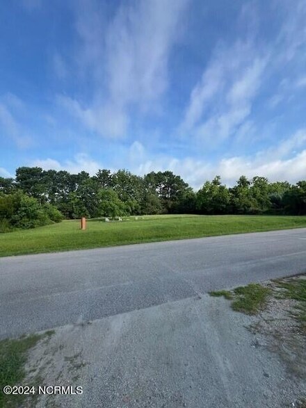 116 Gosling Ln, Beaufort, NC 28516