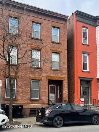 231 2nd St, Troy, NY 12180