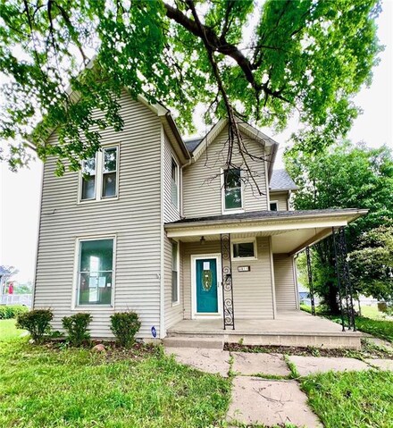 3011 Seneca St, Saint Joseph, MO 64507