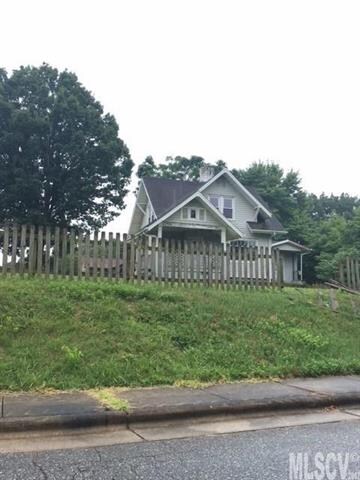 606 3rd St SW, Hickory, NC 28602